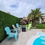 Le Pavachon Familial Piscine Couverte Privee Chauffee - Aux Portes Du Puy Dufou Tatil Evi