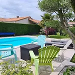 Tatil Evi Le Pavachon Familial Piscine Couverte Privee Chauffee - Aux Portes Du Puy Dufou