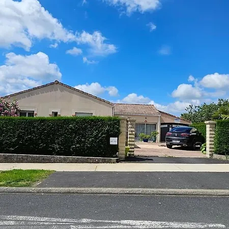 Hébergement de vacances Les Du Pavachon Au Porte Du Puy Dufou *