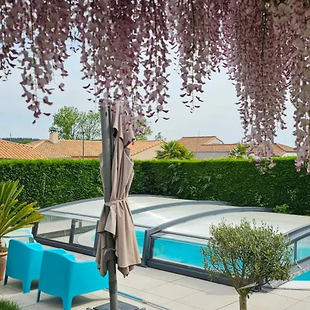 Ferienhaus Le Pavachon Familial Piscine Couverte Privee Chauffee - Aux Portes Du Puy Dufou *