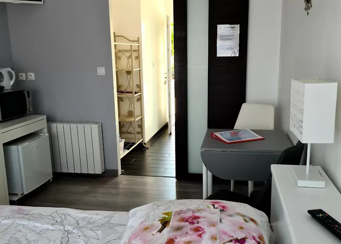 Le Pavachon Familiale Piscine Privee Chauffee - Aux Portes Du Puy Dufou